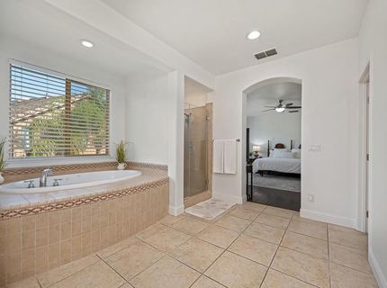 9953 Spring View Way, Elk Grove, CA 95757 Photo
