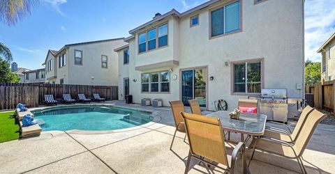 9953 Spring View Way, Elk Grove, CA 95757 Photo