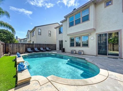 9953 Spring View Way, Elk Grove, CA 95757 Photo