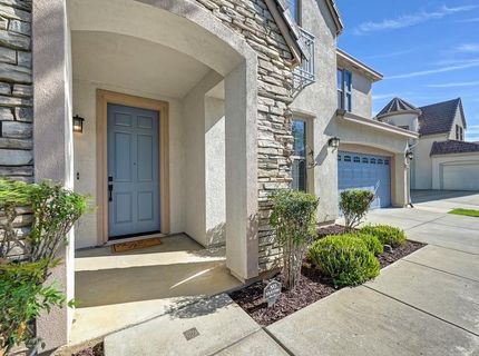 9953 Spring View Way, Elk Grove, CA 95757 Photo