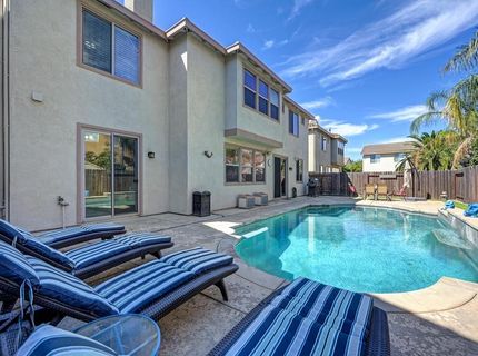 9953 Spring View Way, Elk Grove, CA 95757 Photo