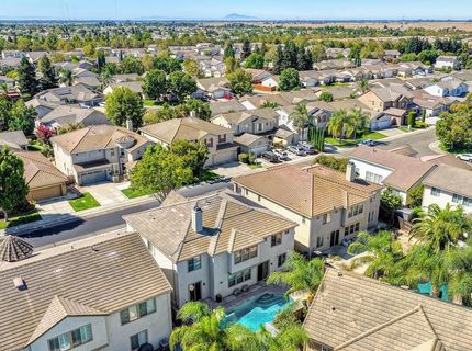 9953 Spring View Way, Elk Grove, CA 95757 Photo