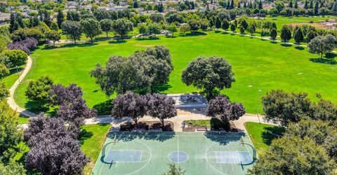 9953 Spring View Way, Elk Grove, CA 95757 Photo