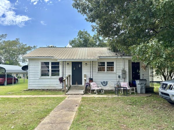 327 NW 4TH Ave, Carbon Hill, AL 35549
