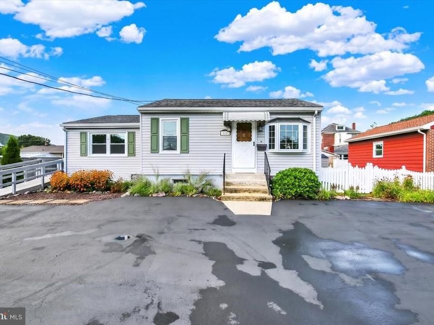 216 Vesper Avenue, Reading, PA 19606 Main Photo