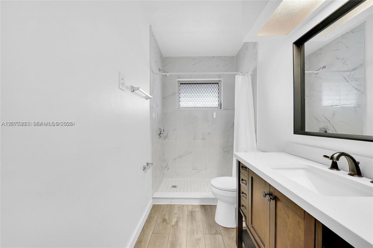 1050 E Sample Rd , Unit 309, Pompano Beach, FL 33064 Photo