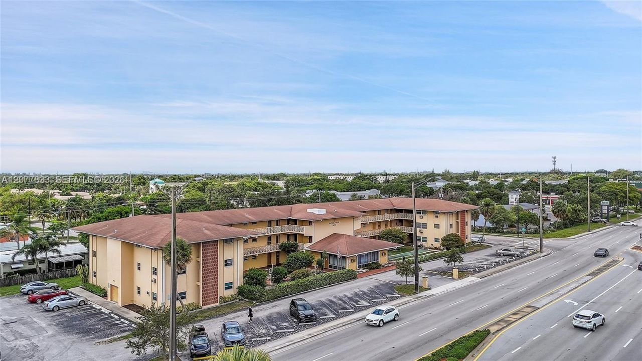 1050 E Sample Rd , Unit 309, Pompano Beach, FL 33064 Photo