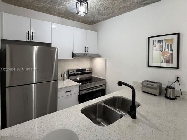 190 NW 69th St , Unit 3, Miami, FL 33150