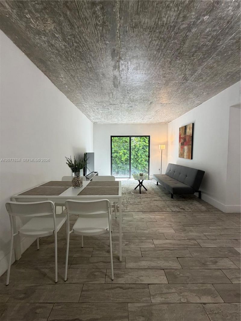 190 NW 69th St , Unit 3, Miami, FL 33150 Photo