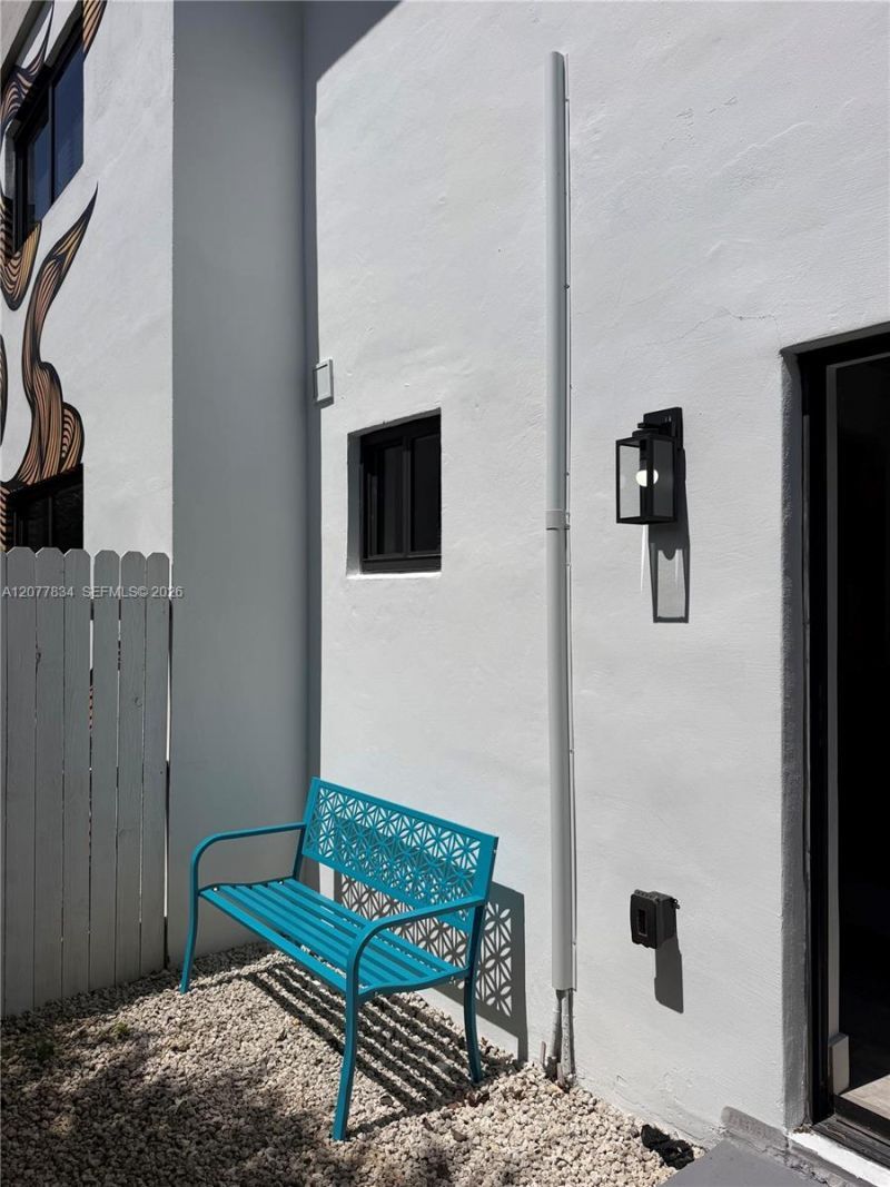 190 NW 69th St , Unit 3, Miami, FL 33150 Photo