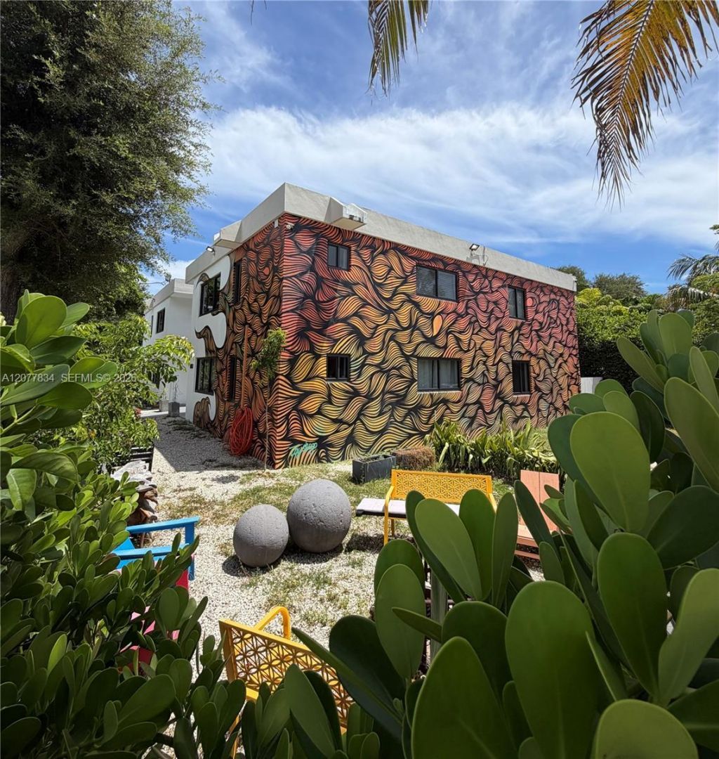 190 NW 69th St , Unit 3, Miami, FL 33150 Photo