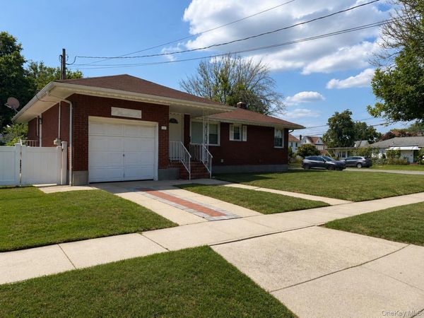 106 Kennedy Avenue , Hempstead, NY 11550