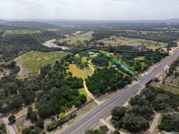 14156 STATE HIGHWAY 16 S, Pipe Creek, TX 78063