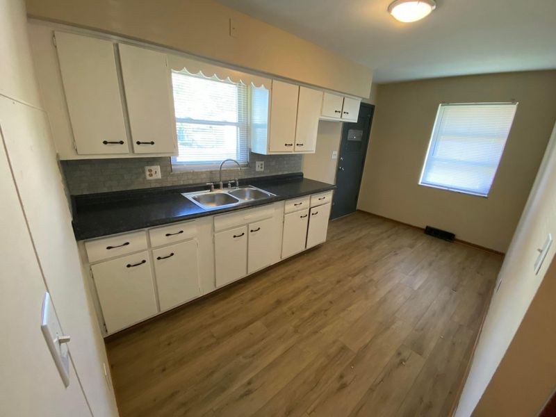 2956 Pontiac Street , Columbus, OH 43224 Photo 8