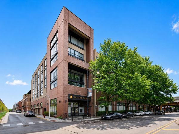 3946 N Ravenswood Avenue , Unit 411, Chicago, IL 60613