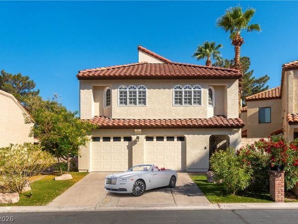 2845 QUEENS COURTYARD Drive, Las Vegas, NV 89109