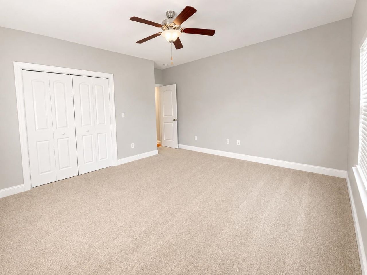 9181 Abingdon Dr. Photo 18