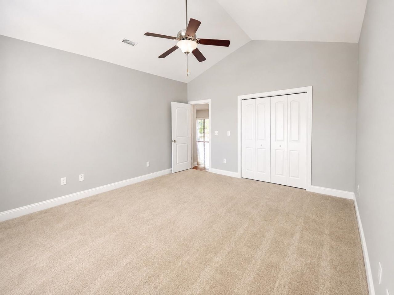 9181 Abingdon Dr. Photo 19