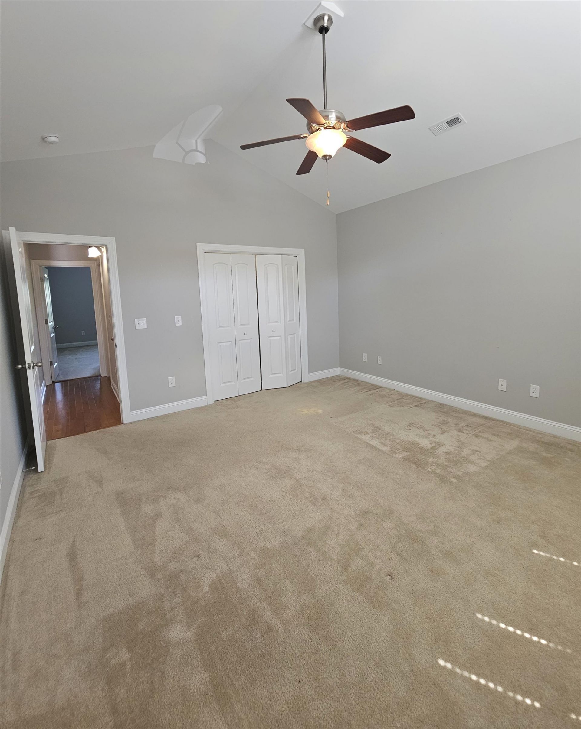 9181 Abingdon Dr. Photo 23