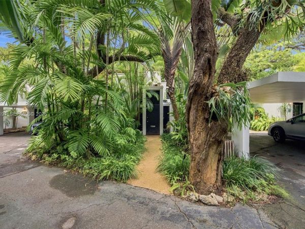 3024 Day Ave , Unit 3024, Miami, FL 33133