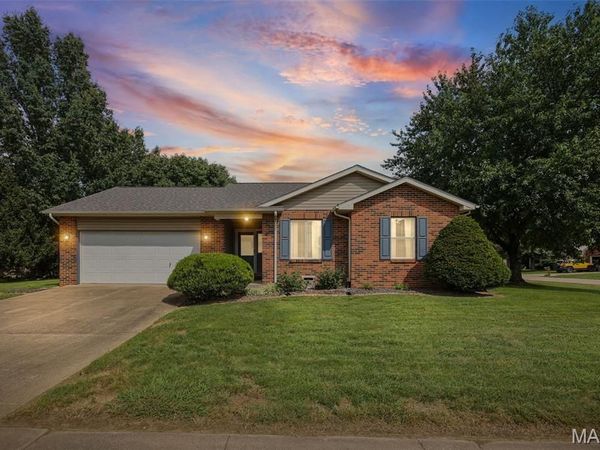 613 Jaime Lynn Court, Edwardsville, IL 62025