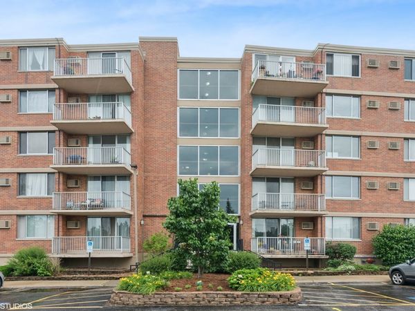 2200 S Stewart Avenue , Unit 4A, Lombard, IL 60148