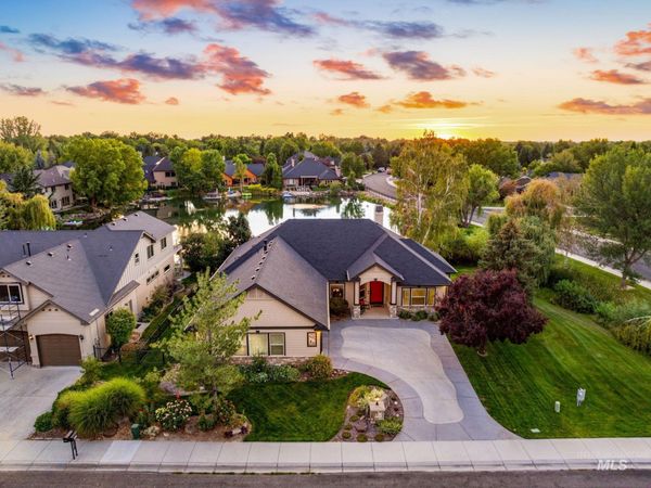 6033 N Duxbury Pier Ave, Boise, ID 83714
