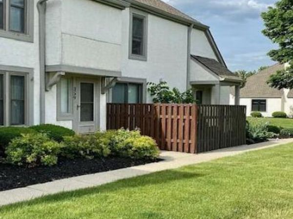359 Saint Andrews Drive , Dublin, OH 43017
