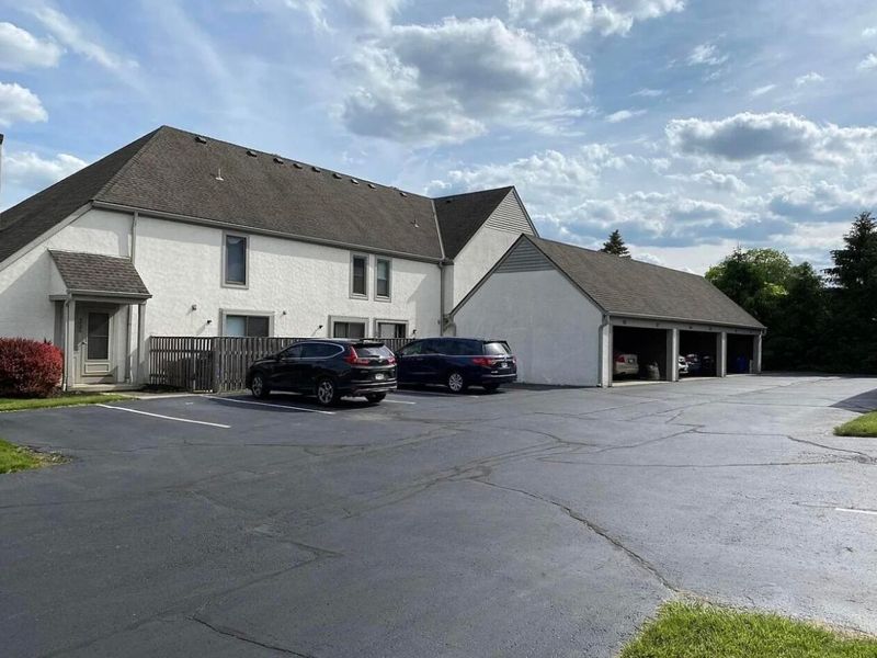 359 Saint Andrews Drive , Dublin, OH 43017 Photo 2