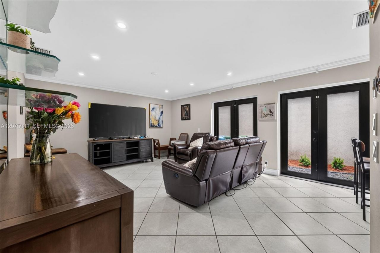 2116 Austin, Weston, FL 33326 Photo