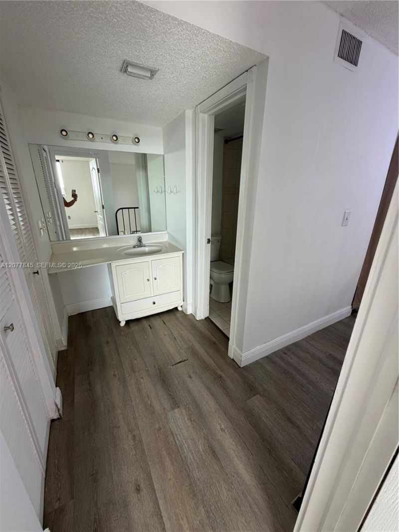 8335 SW 152nd Ave, Unit B412, Miami, FL 33193 Photo