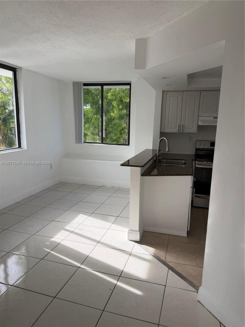 8335 SW 152nd Ave, Unit B412, Miami, FL 33193 Photo