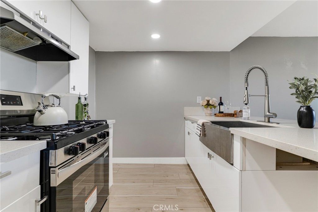 12601 Van Nuys Boulevard, Unit 104, Pacoima, CA 91331 Main Photo