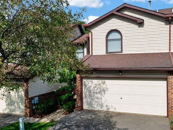 9034 E Bluewater Drive, Springfield Township, Mi 48348