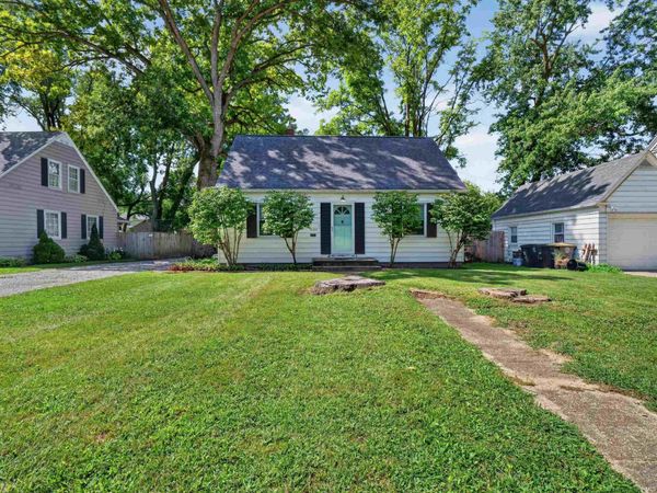 2127 Wawonaissa Trail, Fort Wayne, IN 46809
