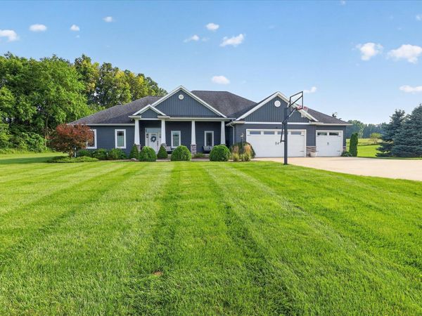14212 County Road 8, Middlebury, IN 46540