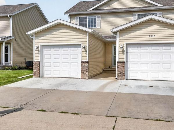 3416 Destin Drive, Waterloo, IA 50702