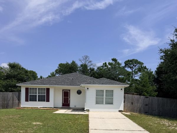 2064 Government Court, Gulf Breeze, FL 32563