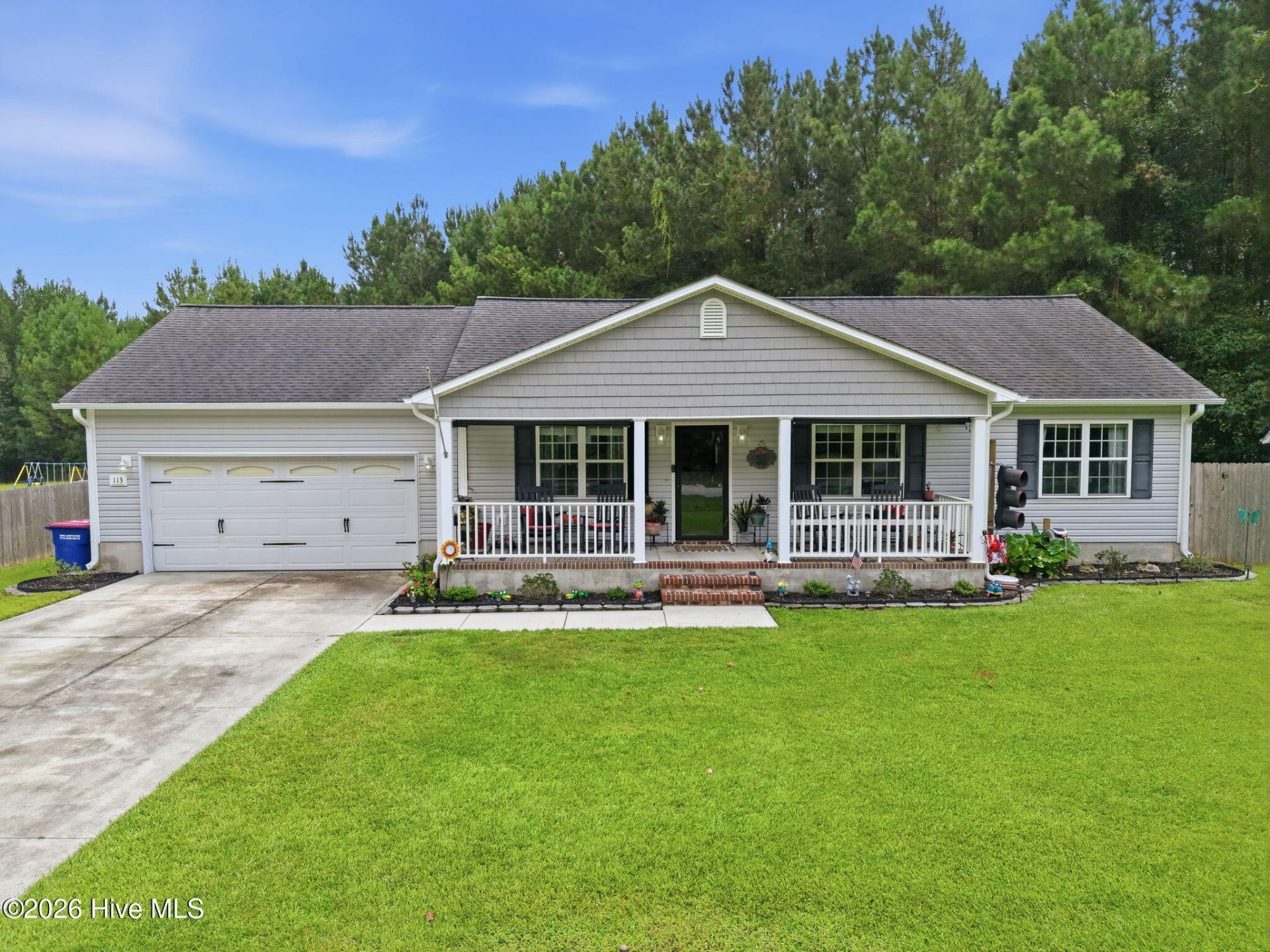 113 Palo Alto Park Drive, Maysville, NC 28555 Main Photo