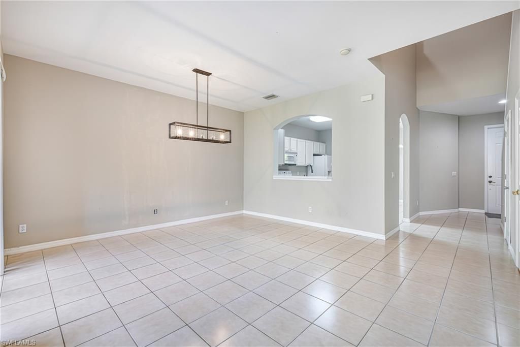 9812 Foxhall Way , Unit 5, Estero, FL 33928 Photo
