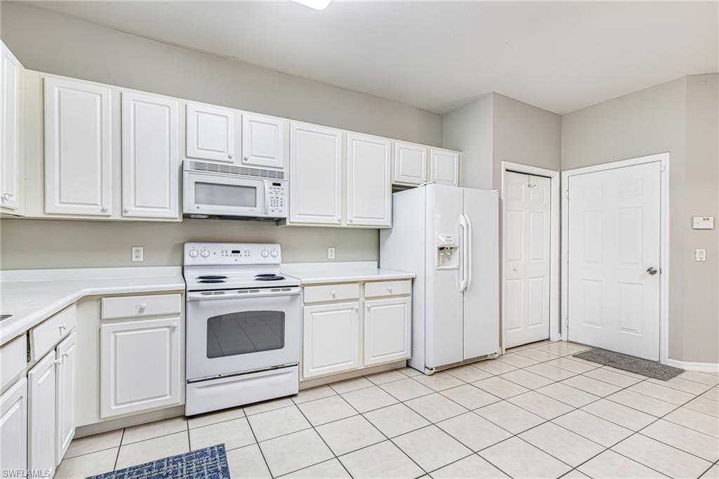 9812 Foxhall Way , Unit 5, Estero, FL 33928 Photo