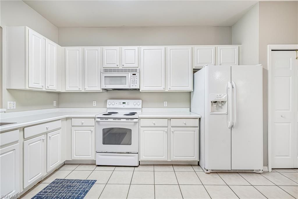 9812 Foxhall Way , Unit 5, Estero, FL 33928 Photo