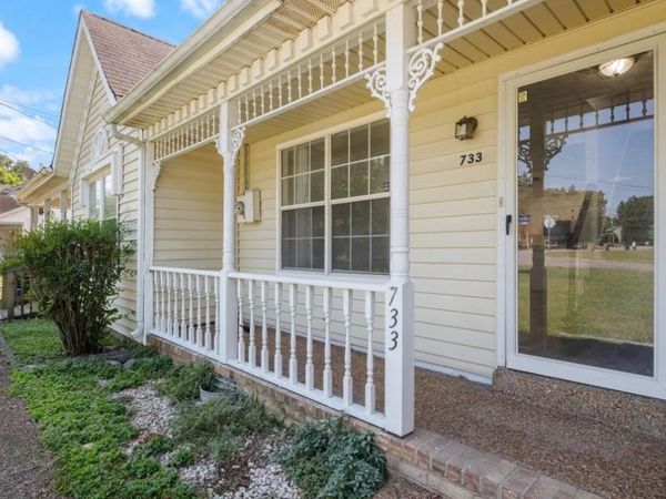 733 Lake Terrace Dr , Nashville, TN 37217