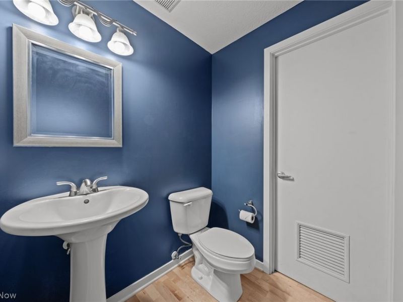 2055 E 36th Street, Cleveland, OH 44115 Photo 11