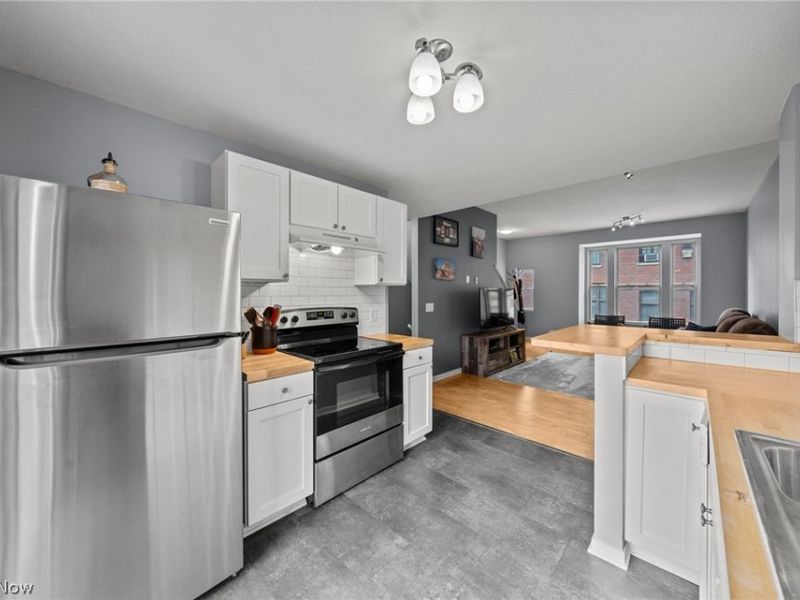 2055 E 36th Street, Cleveland, OH 44115 Photo 23