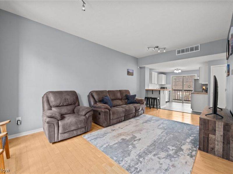 2055 E 36th Street, Cleveland, OH 44115 Photo 28