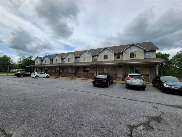 184 Fair , Centerton, AR 72719