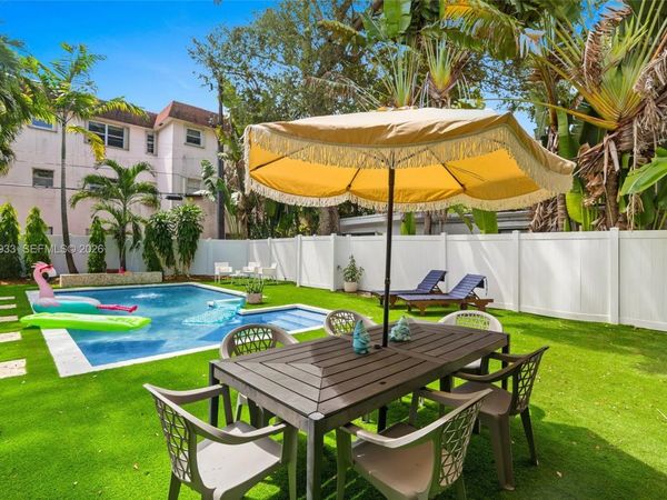 650 N Rio Vista Blvd , Fort Lauderdale, FL 33301