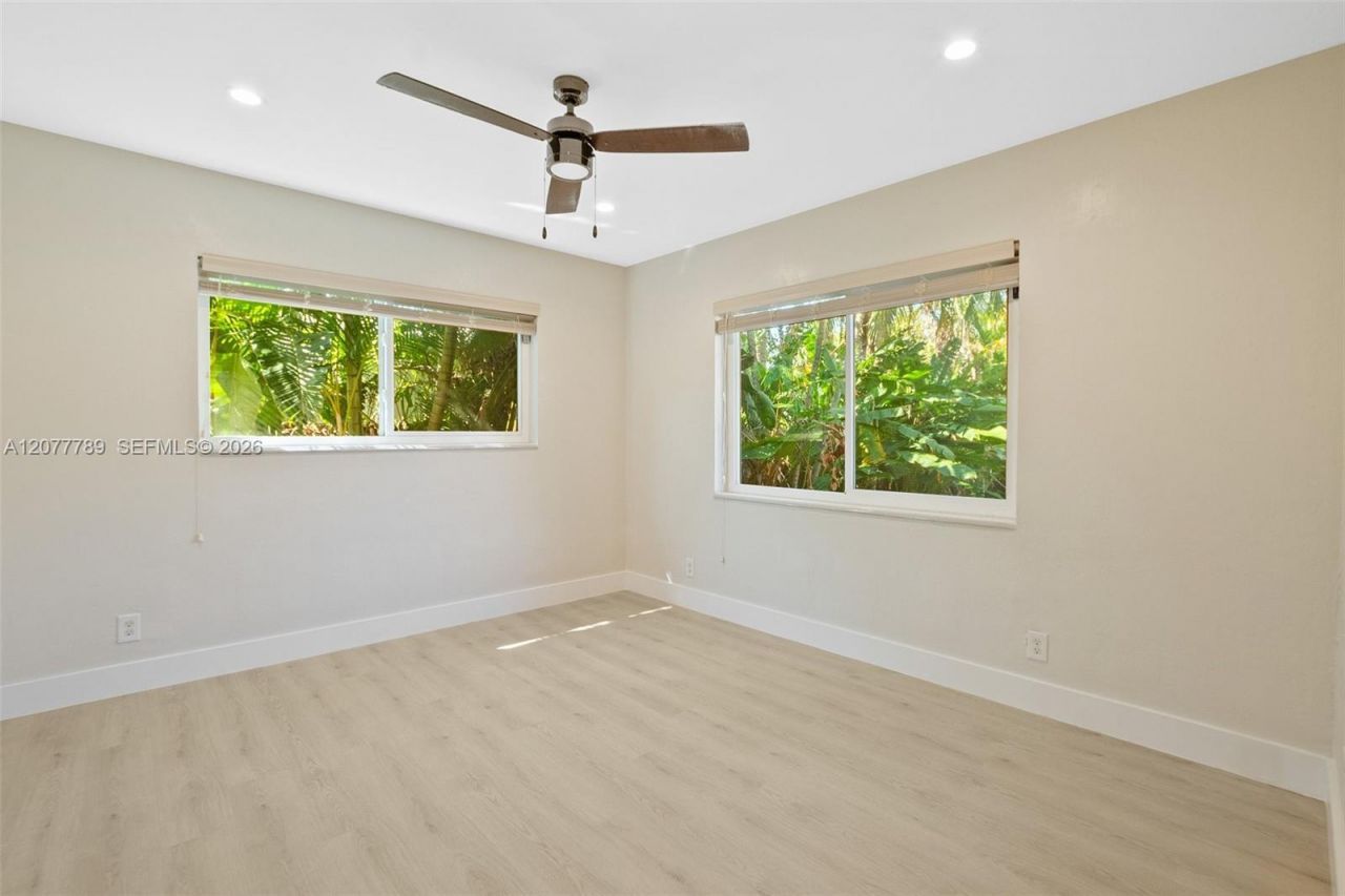 2725 NE 21st Ave, Fort Lauderdale, FL 33306 Photo