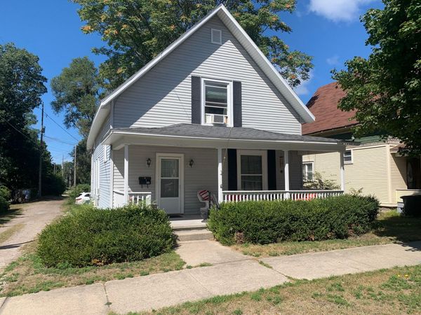506 S Washington Avenue, Ludington, MI 49431